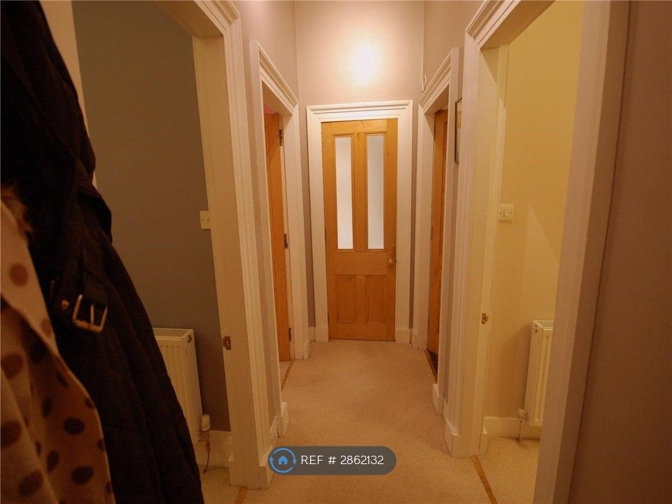 Property photo 2 of 8 Hall