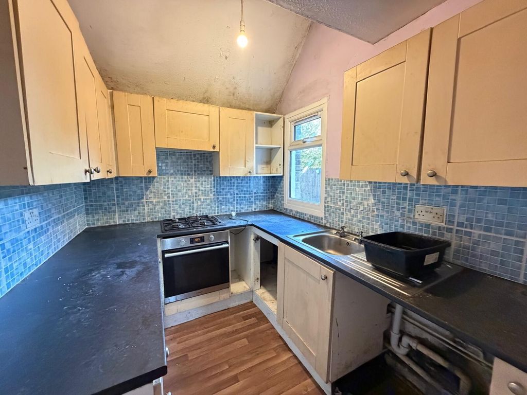Property photo 2 of 14 Picture No. 05