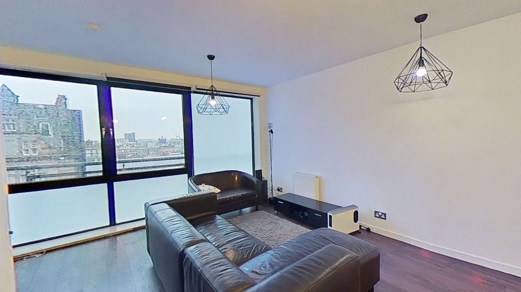 Property photo 3 of 11 Picture 3