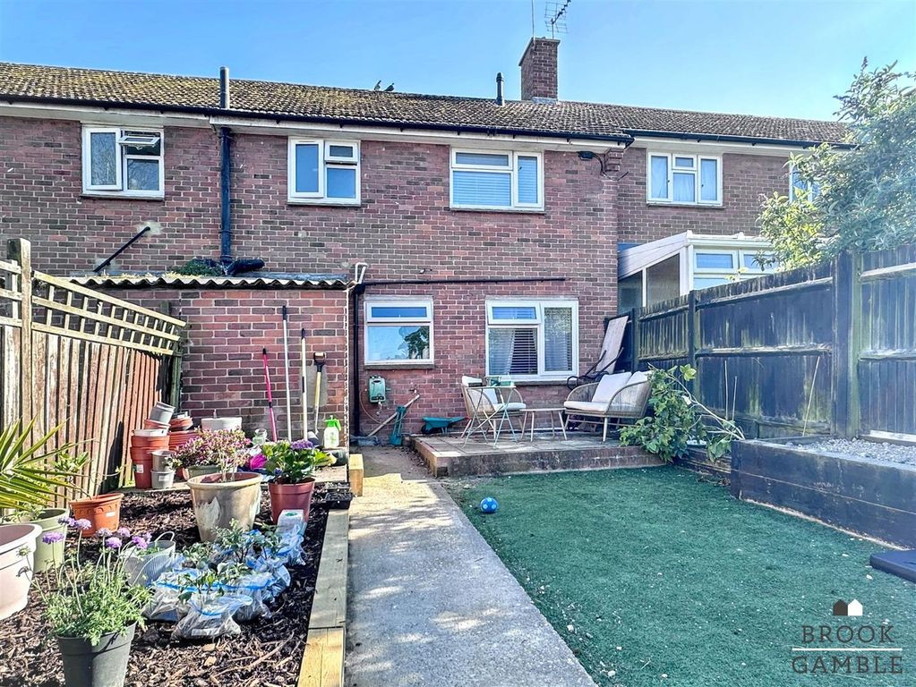 Property photo 2 of 17 01323 438506