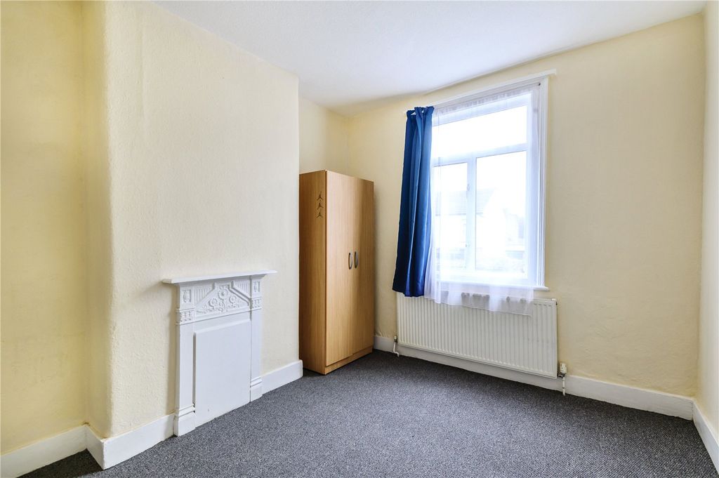 Property photo 3 of 18 Picture No. 23