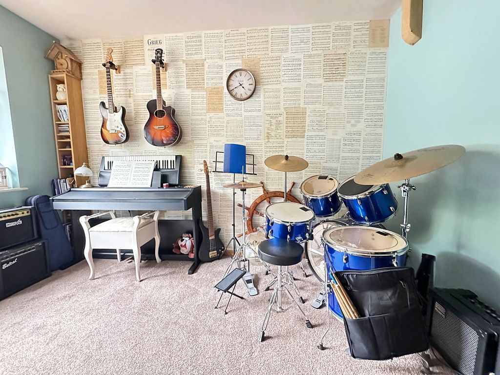 Property photo 3 of 24 Music Room