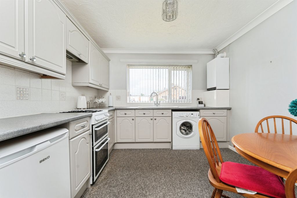 Property photo 3 of 18