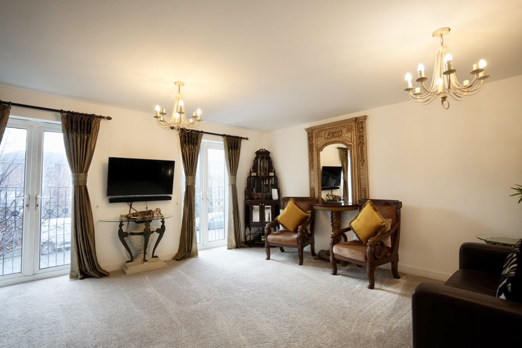 Property photo 3 of 14 Gallery