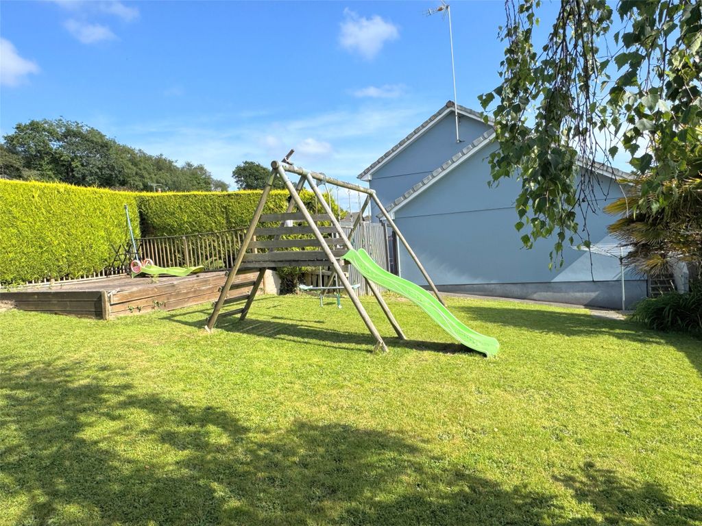 Property photo 2 of 14 Picture No. 33