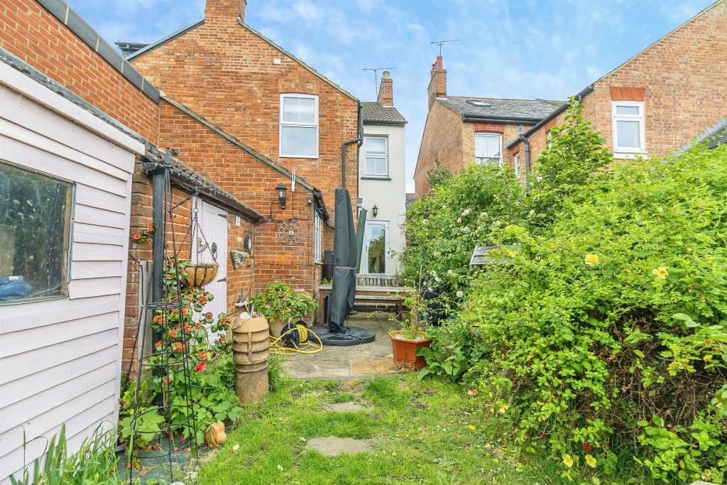 Property photo 3 of 21