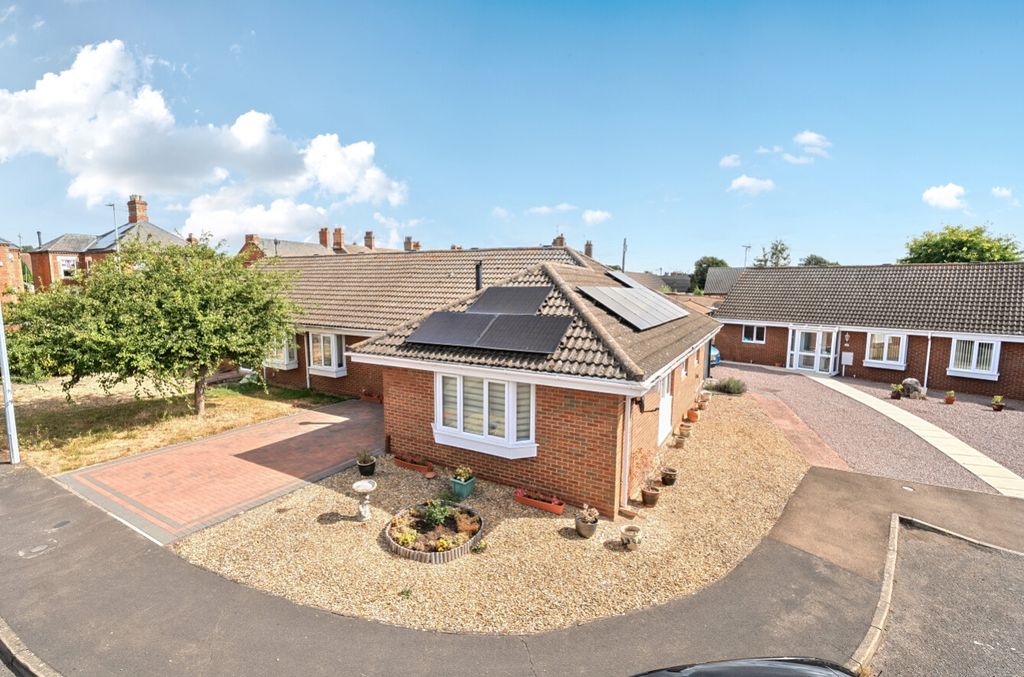 Property photo 1 of 23 1-6A745621B7514-1500402-19Fd6705Ab50A-2-1