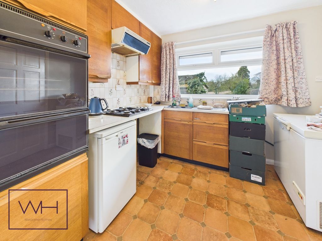 Property photo 3 of 20 Cam03785G0-Pr0218-Still008