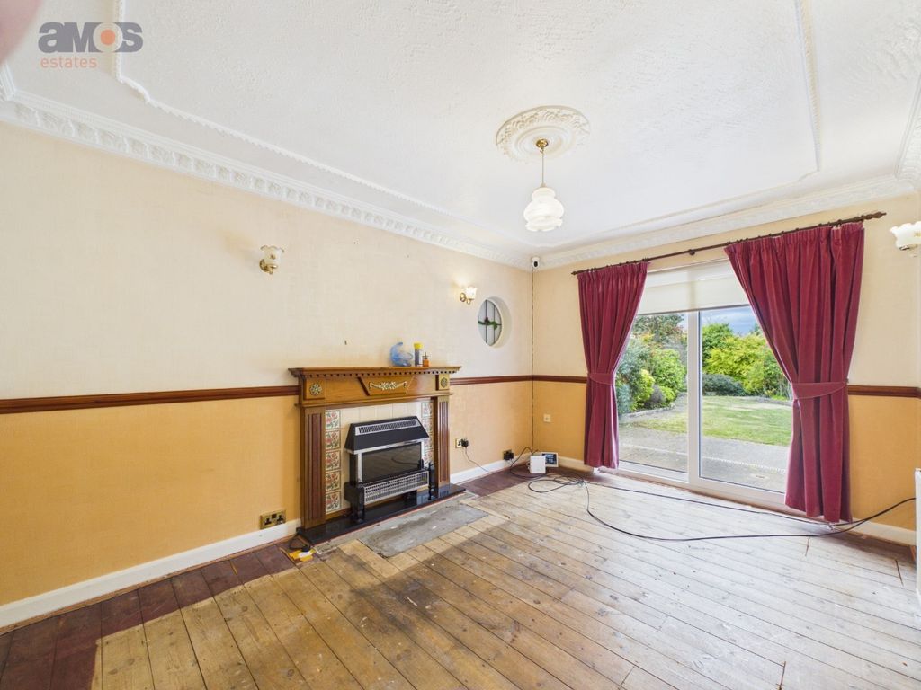 Property photo 3 of 15 4830887