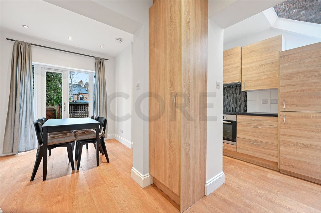 Property photo 2 of 12 Picture No. 13