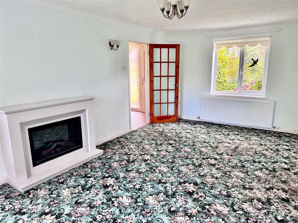 Property photo 2 of 17 Picture No. 54