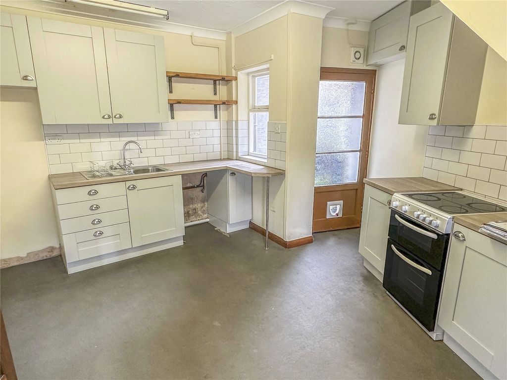Property photo 2 of 7 Picture No. 06