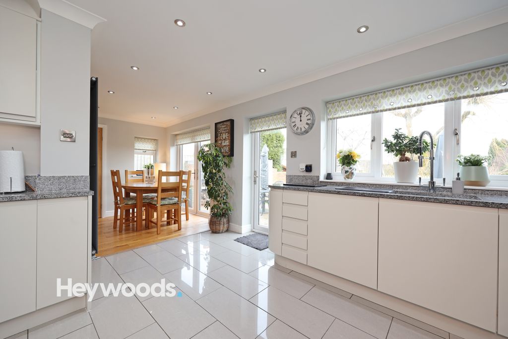 Property photo 3 of 59 0F1A6807