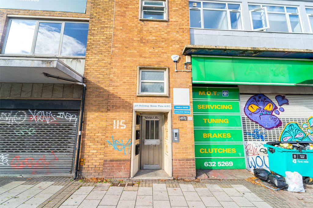 Property photo 3 of 17 Picture No. 18