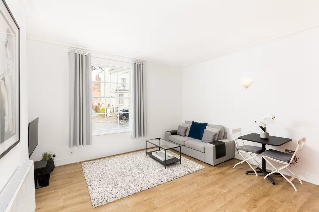 Property photo 2 of 9 6794B9E6-F0A2-49Dd-B04d-2F9Be6A10330.Jpeg