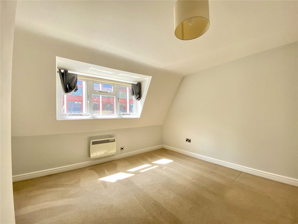 Property photo 3 of 18 Picture No. 14