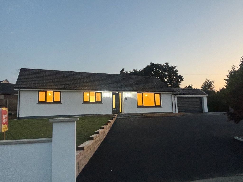 Property photo 1 of 31