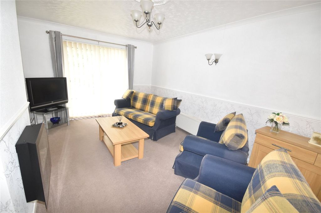 Property photo 2 of 13 Living Room