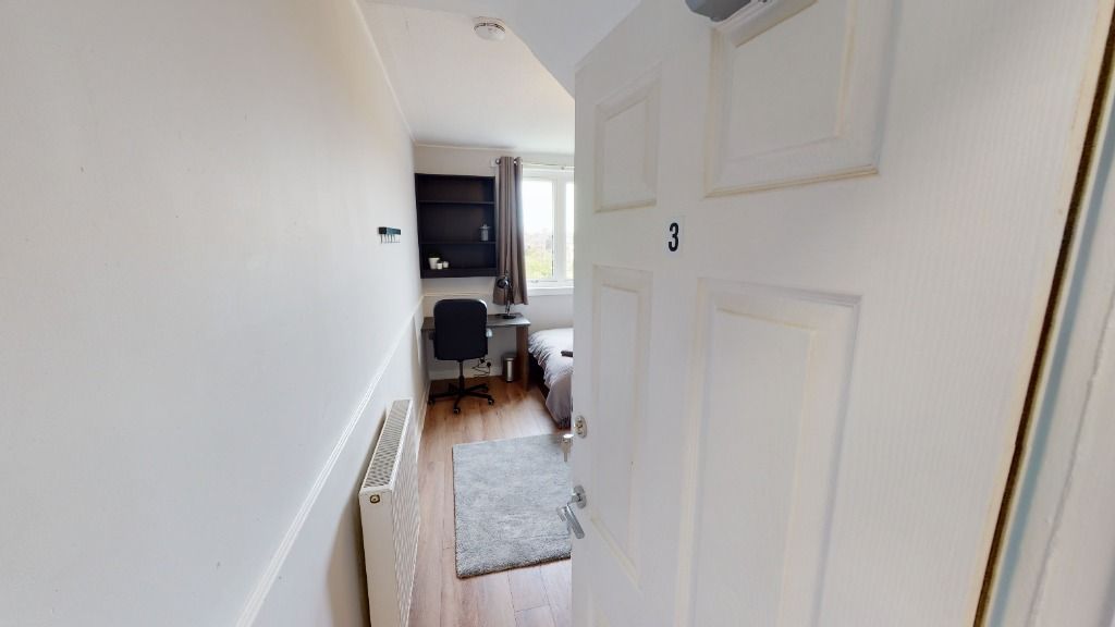 Property photo 3 of 12 Photo 3