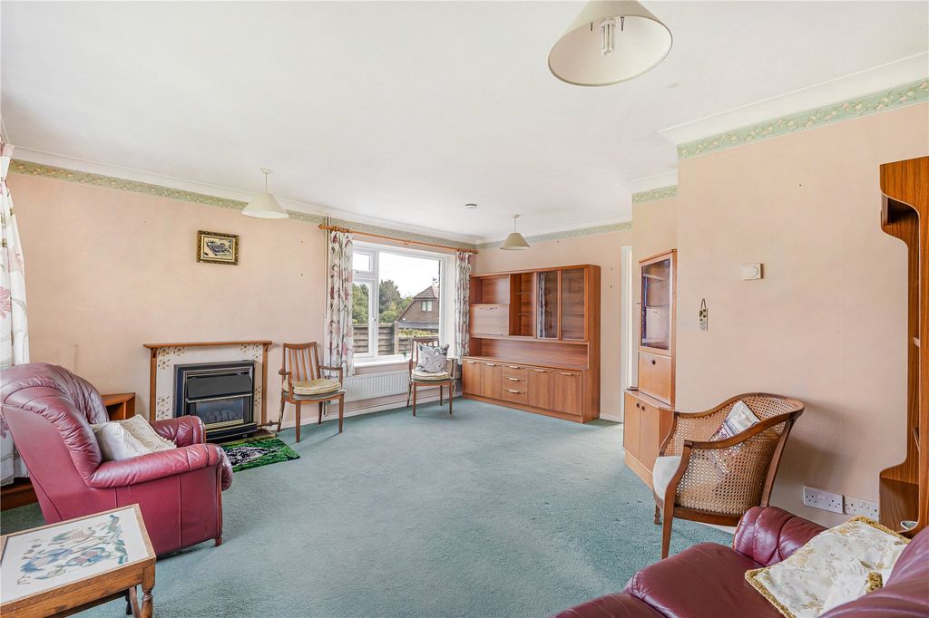 Property photo 2 of 19 Picture No. 28