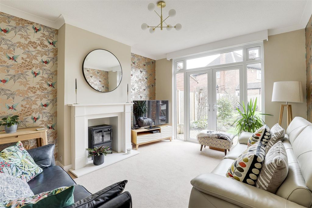 Property photo 2 of 24 31270.Jpg
