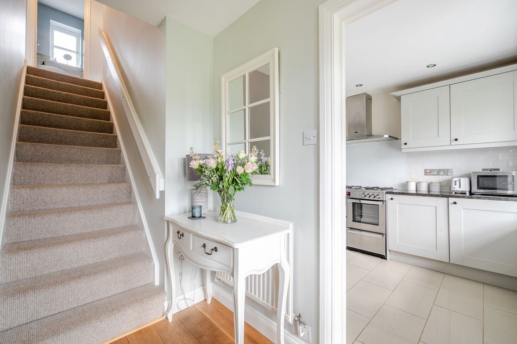 Property photo 3 of 23