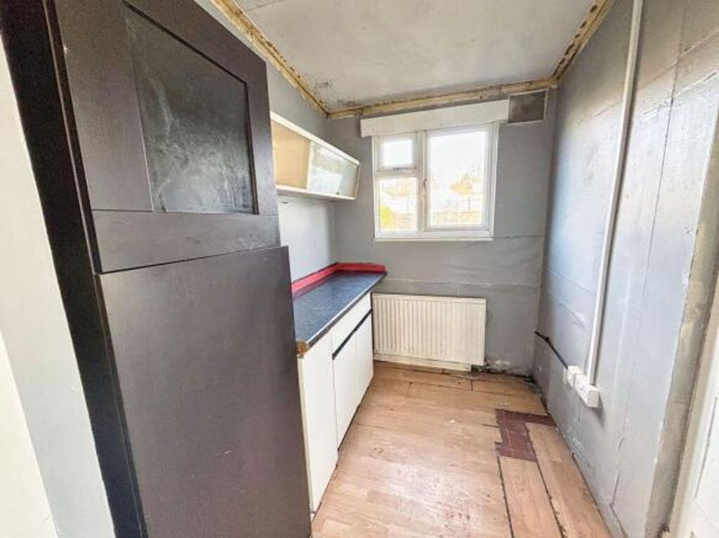 Property photo 3 of 25