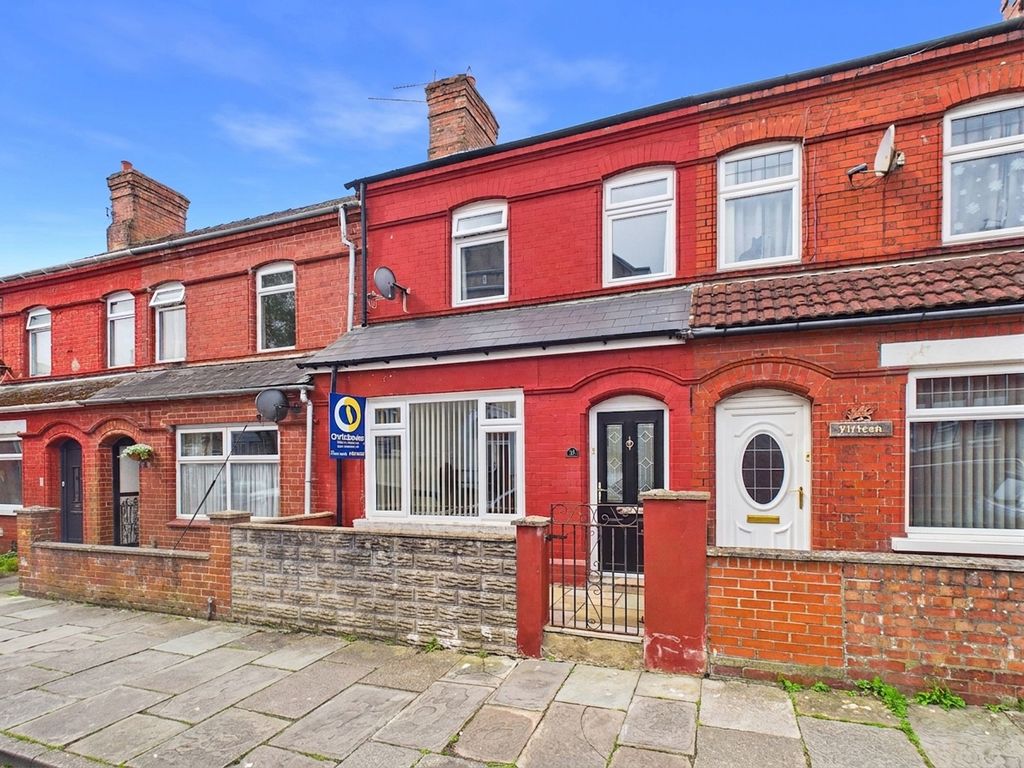 Property photo 1 of 32