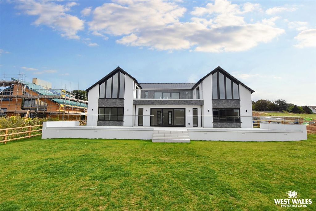 Property photo 1 of 44 9 (15).Jpg