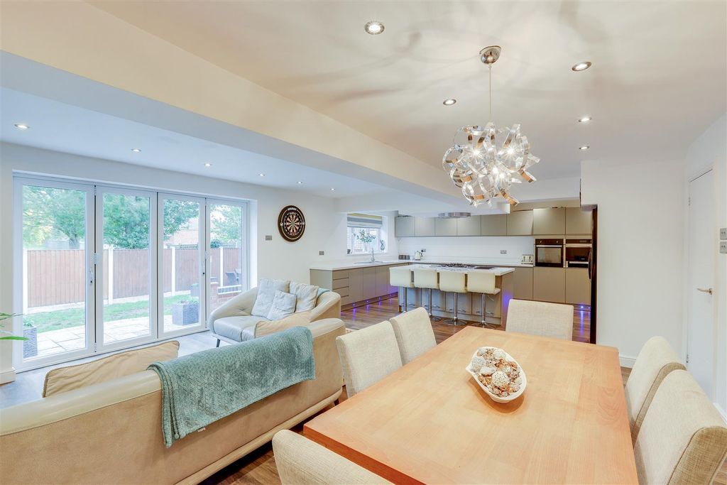 Property photo 2 of 21 041025_15.Jpg