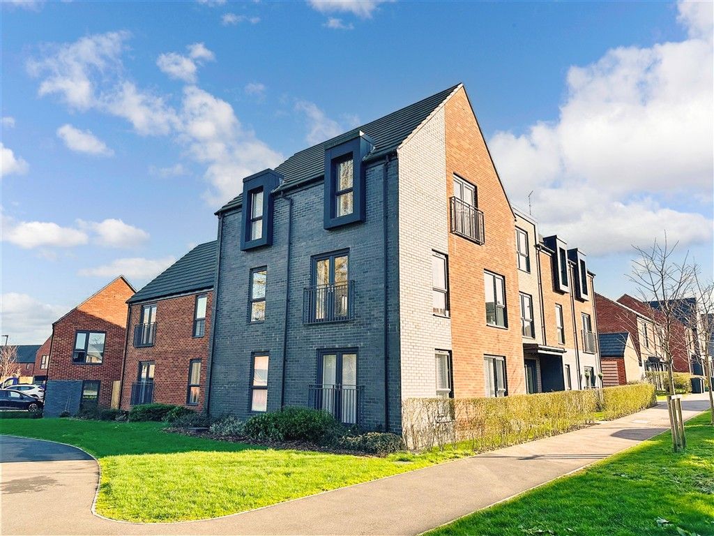 Property photo 2 of 8 External Web