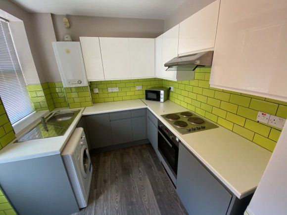 Property photo 2 of 9 Kitchen