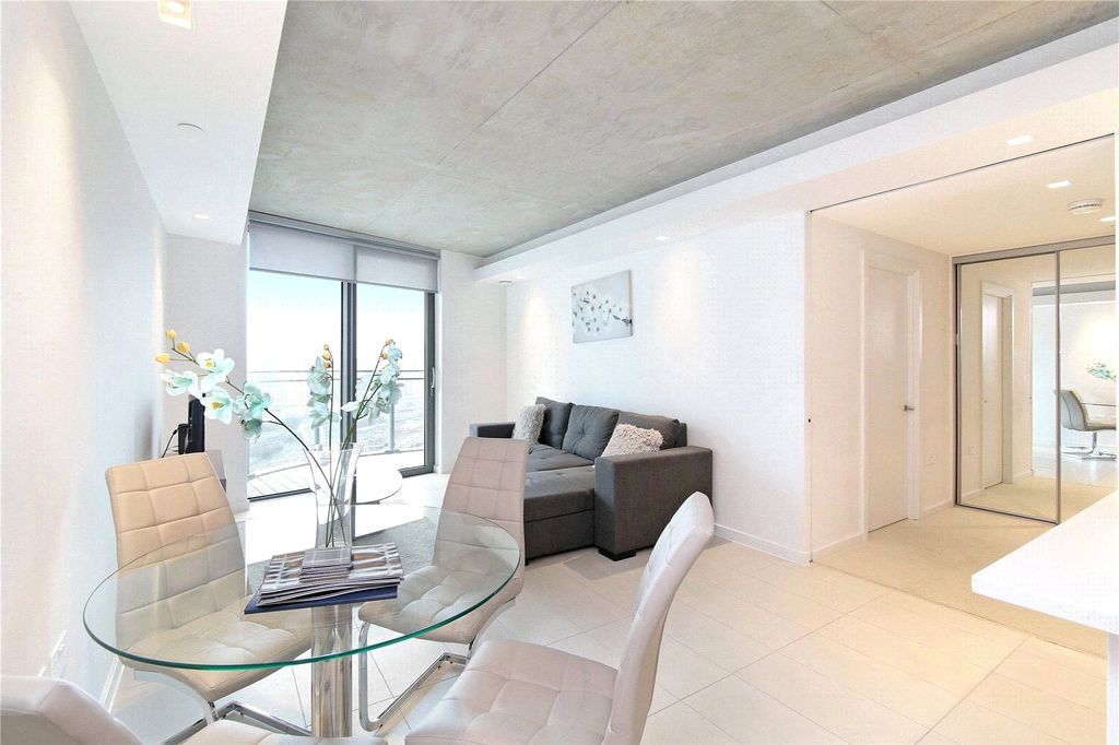 Property photo 3 of 9 Picture No. 34