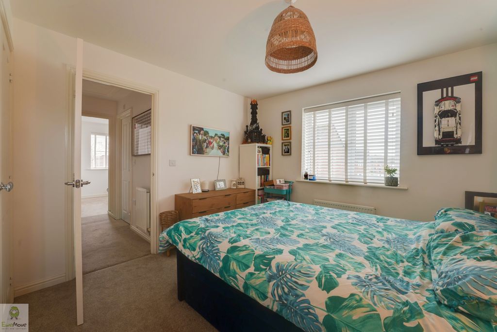 Property photo 1 of 12 Dsc01741-Dsc01745