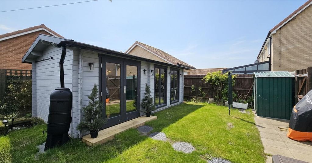 Property photo 3 of 20 Outdoor Studio