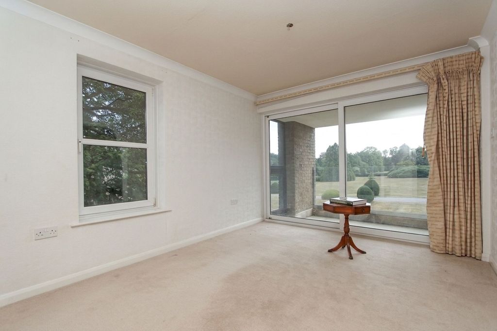 Property photo 3 of 24