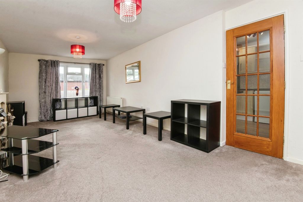 Property photo 3 of 13