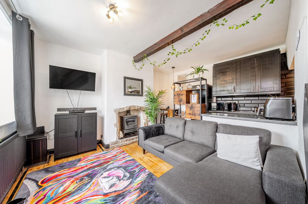 Property photo 2 of 10 1318918-2-6867c8F...