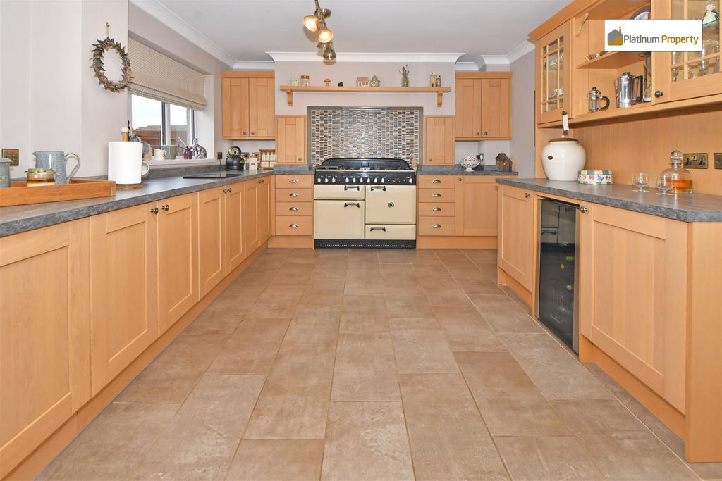 Property photo 2 of 25 Rah_6881.Jpg