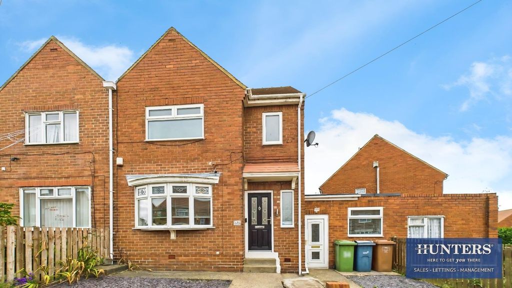 Property photo 1 of 16 External