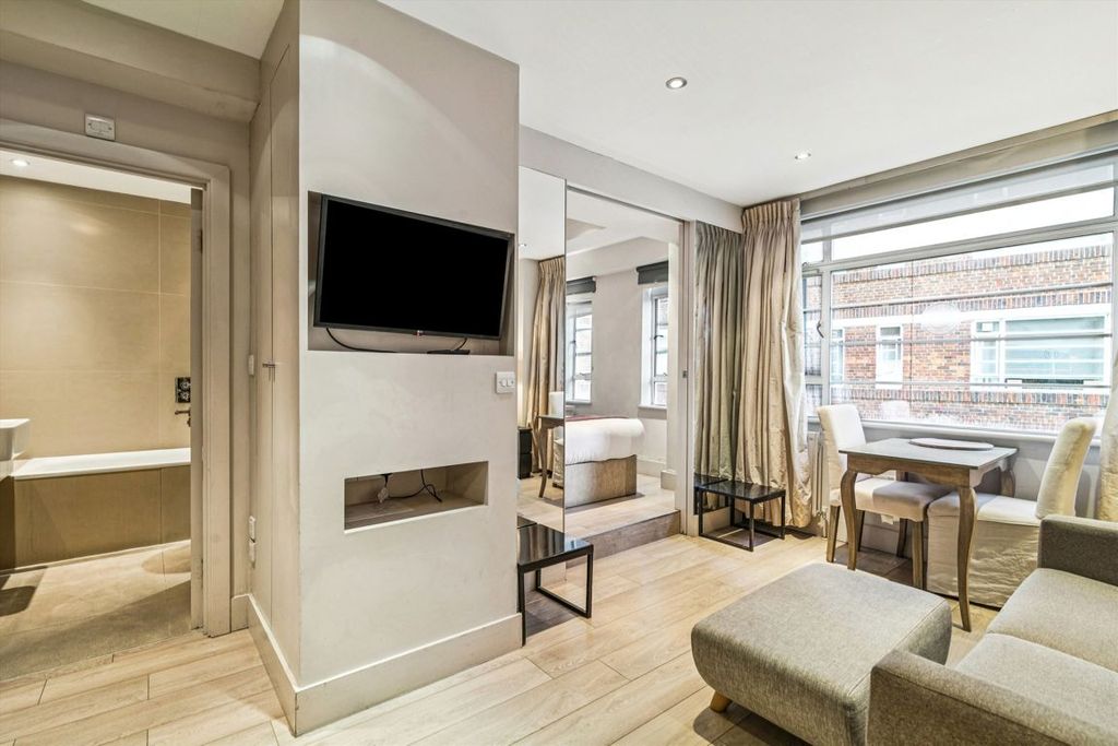 Property photo 3 of 5