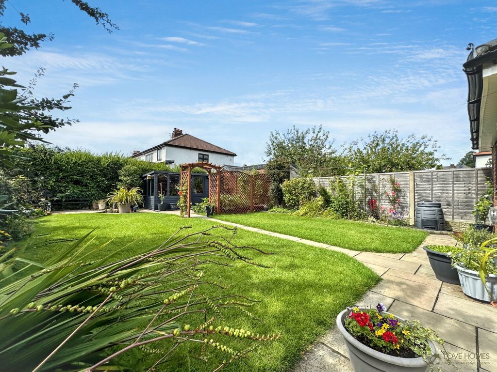 Property photo 3 of 31