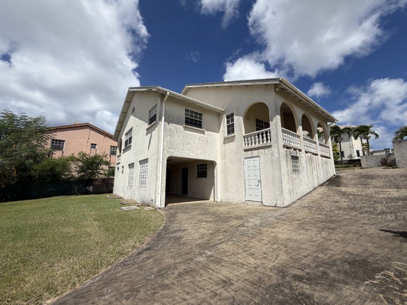 Property photo 2 of 14