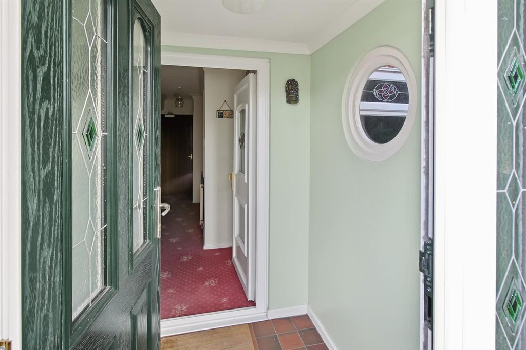 Property photo 3 of 21 Porch