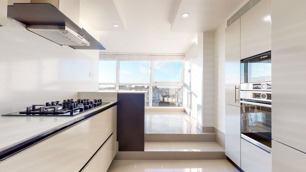 Property photo 2 of 34 Kitchen