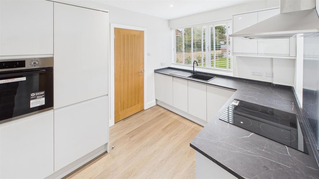 Property photo 3 of 17 Kitchen Only.Jpg