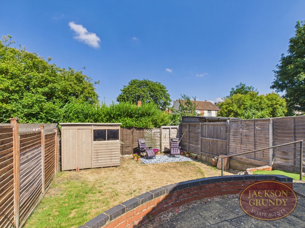 Property photo 3 of 14 Ruskin Road