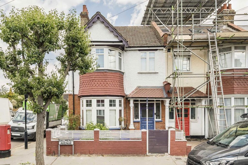 Property photo 1 of 6