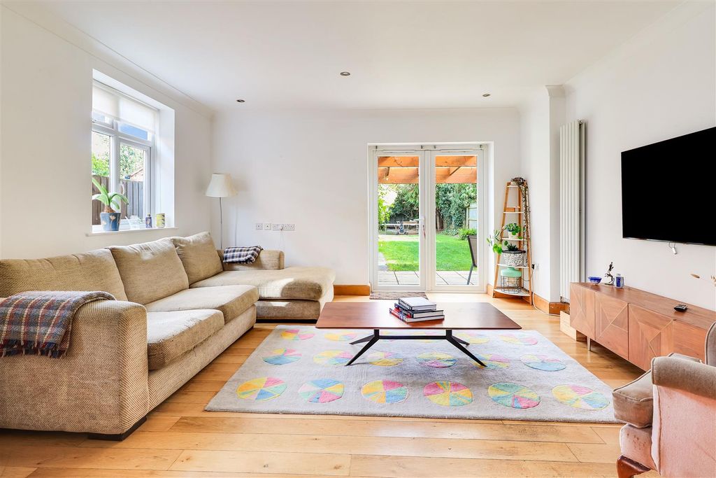 Property photo 3 of 19 Img (5).Jpg