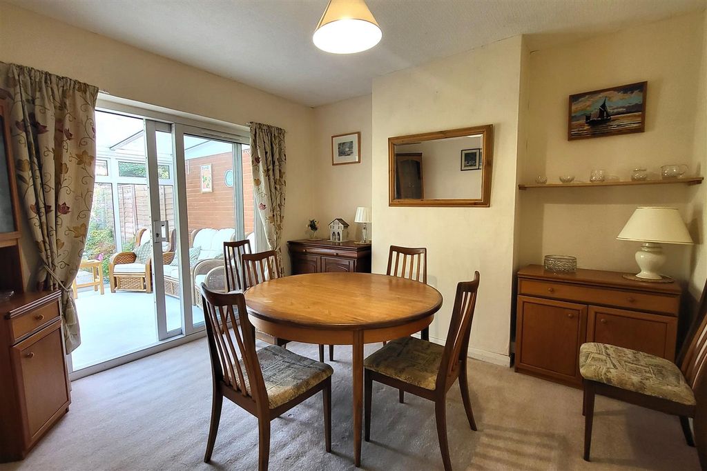 Property photo 3 of 13 Dining Room